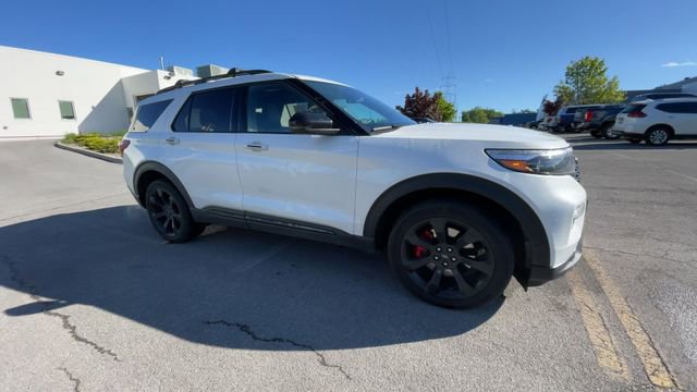 Certified 2022 Ford Explorer ST w/ Equipment Group 401A AWD/4WD image 2