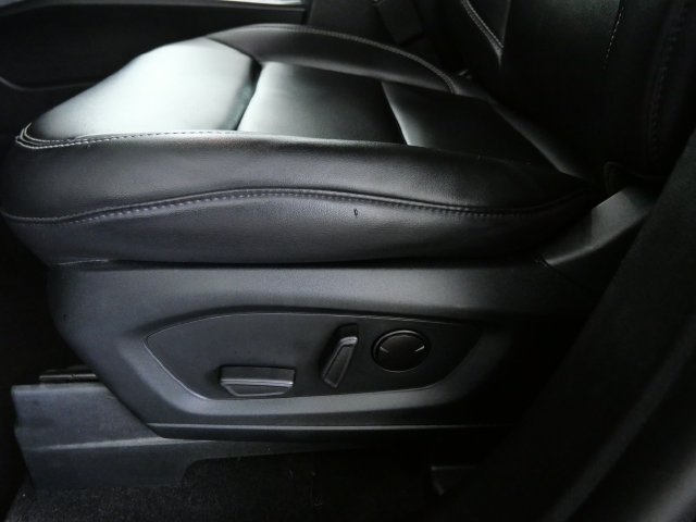 Certified 2023 Ford Explorer XLT w/ Equipment Group 202A AWD/4WD image 18