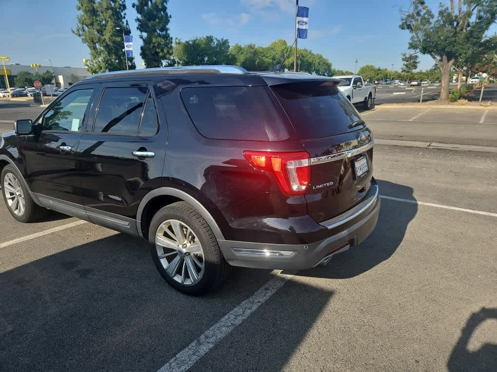 Certified 2019 Ford Explorer Limited w/ Class III Trailer Tow Package FWD image 5