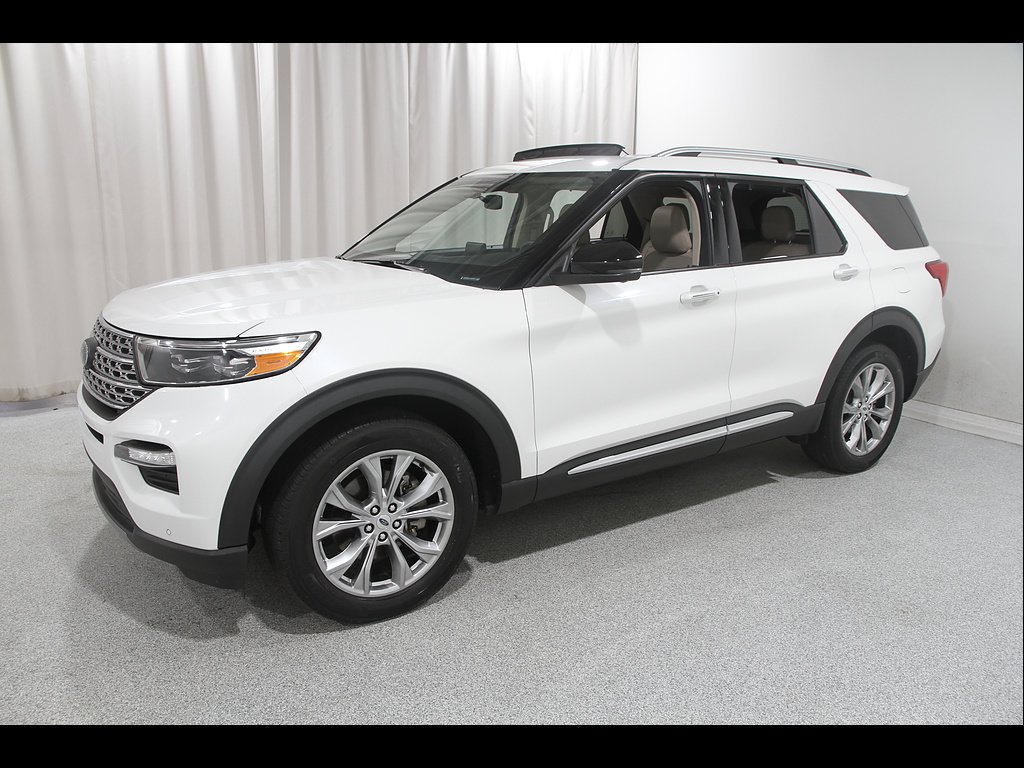 Certified 2023 Ford Explorer Limited w/ Limited Technology Package AWD/4WD image 3