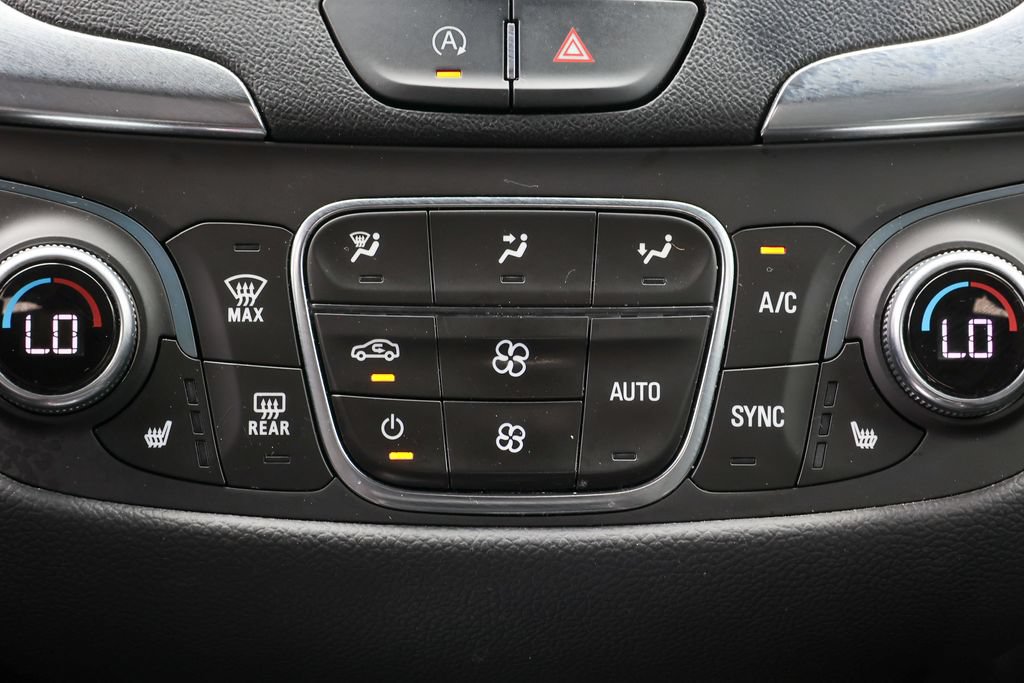 Used 2022 Chevrolet Equinox LT FWD image 13