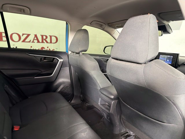 Used 2019 Toyota RAV4 LE FWD image 34
