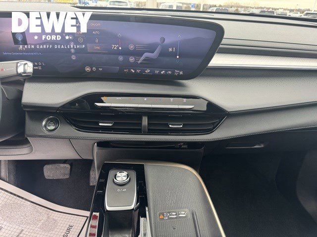 Used 2025 Buick Enclave Avenir w/ Trailering Package, 5000 lbs. image 18