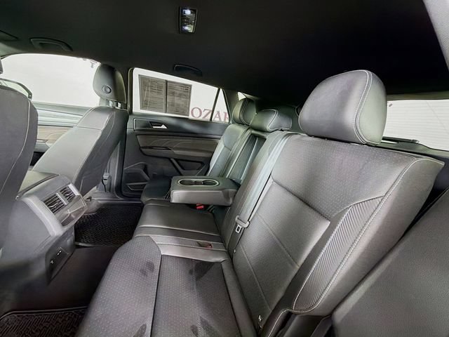 Used 2022 Volkswagen Atlas Cross Sport SE FWD image 28