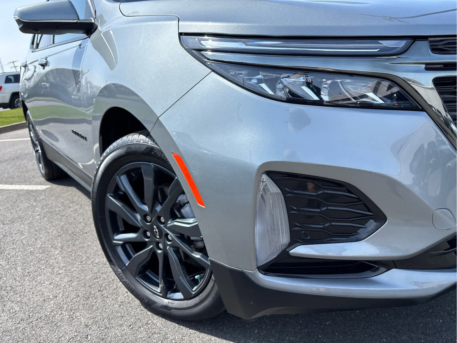 Used 2023 Chevrolet Equinox RS w/ RS Leather Package image 29