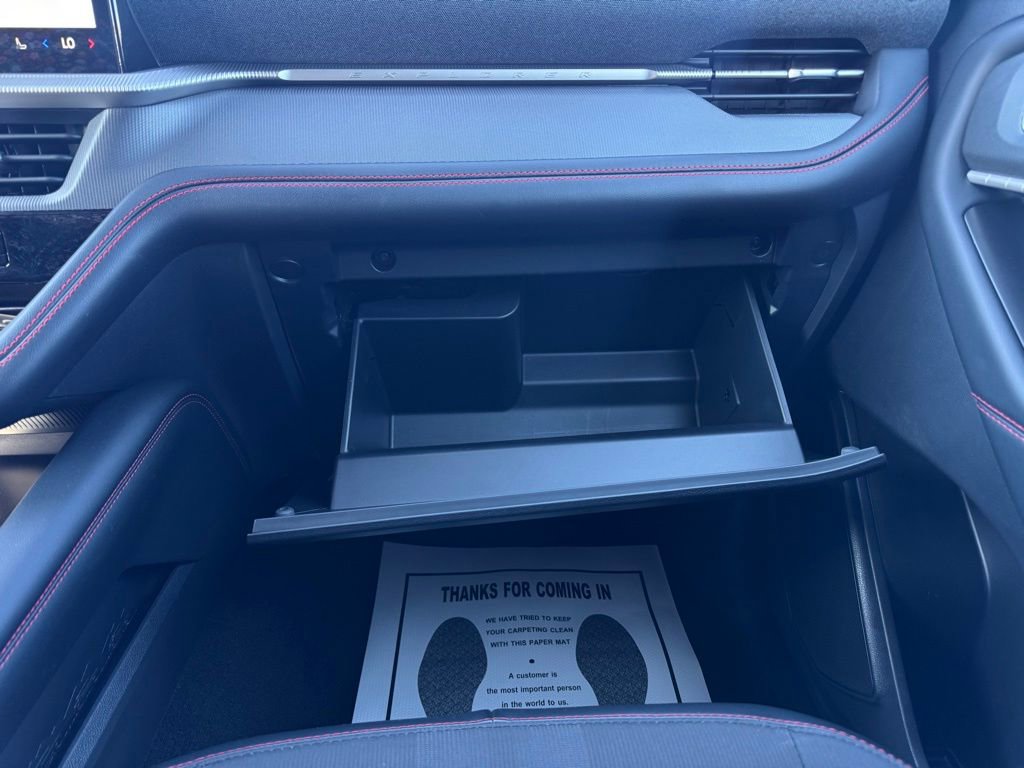 Certified 2025 Ford Explorer ST-Line AWD/4WD image 27