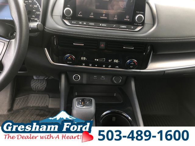 Used 2021 Nissan Rogue SV image 24