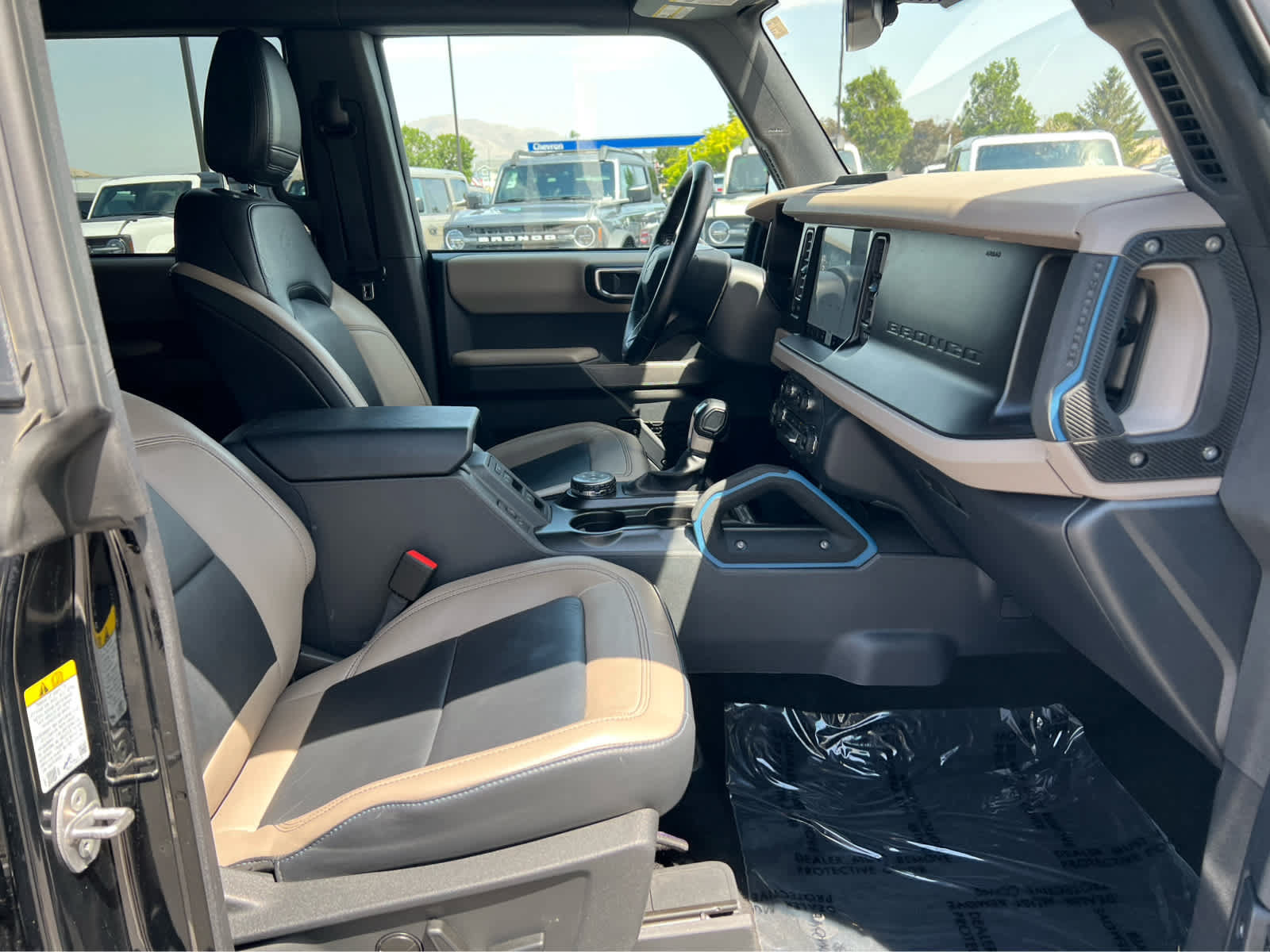 Certified 2023 Ford Bronco Wildtrak AWD/4WD image 17