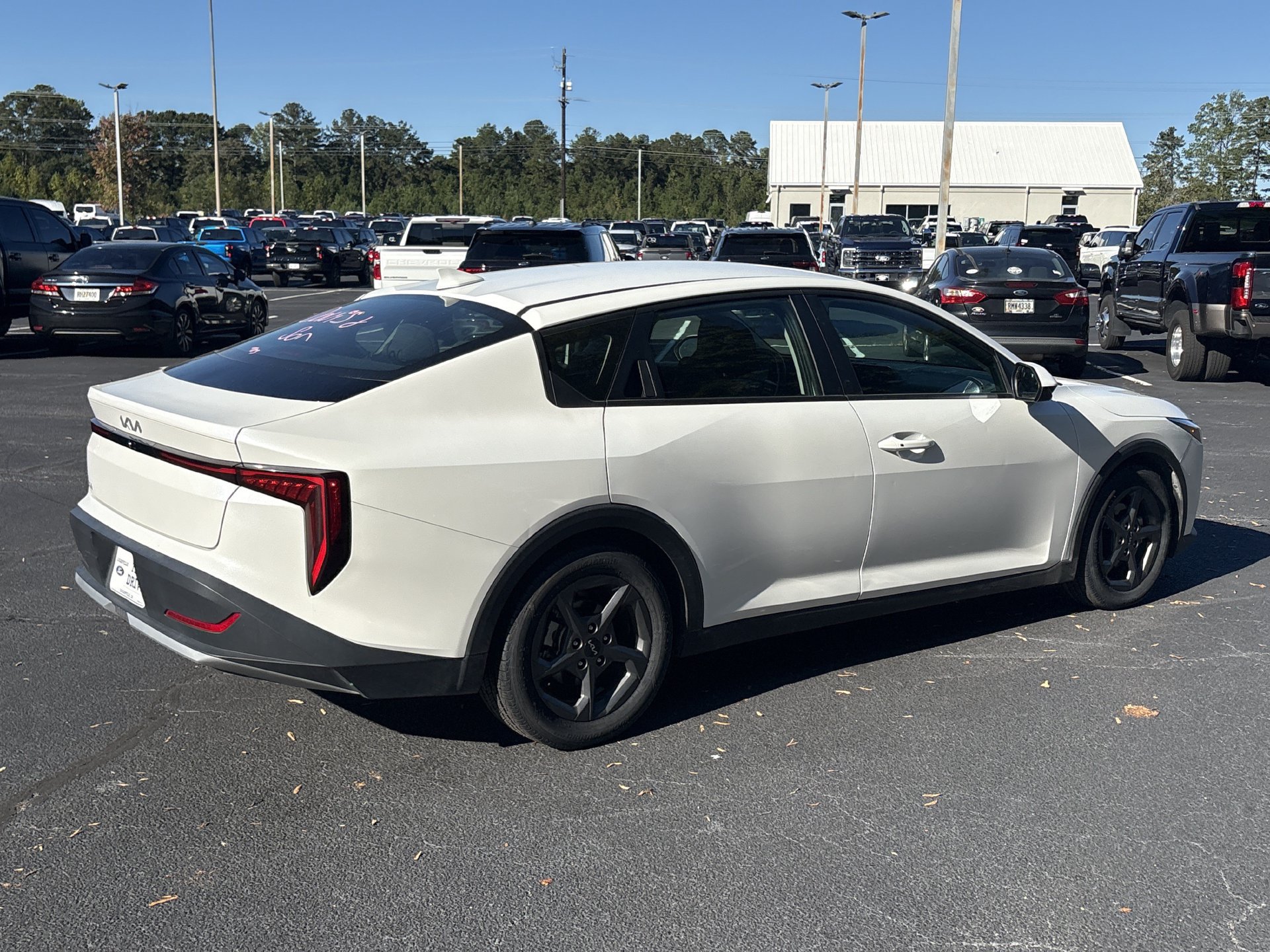 Used 2025 Kia K4 FWD image 23