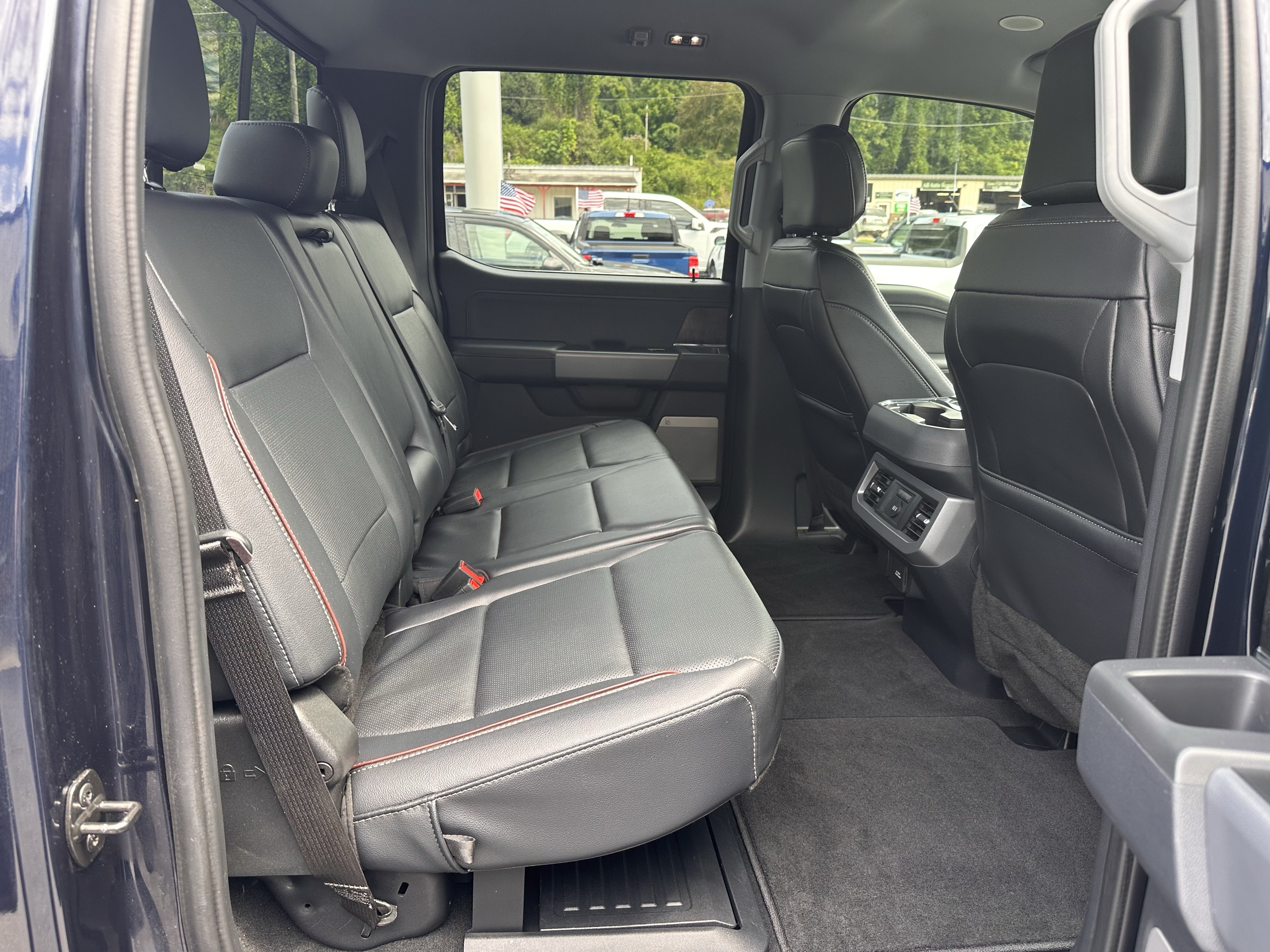 Certified 2024 Ford F250 Lariat w/ Lariat Ultimate Package AWD/4WD image 19