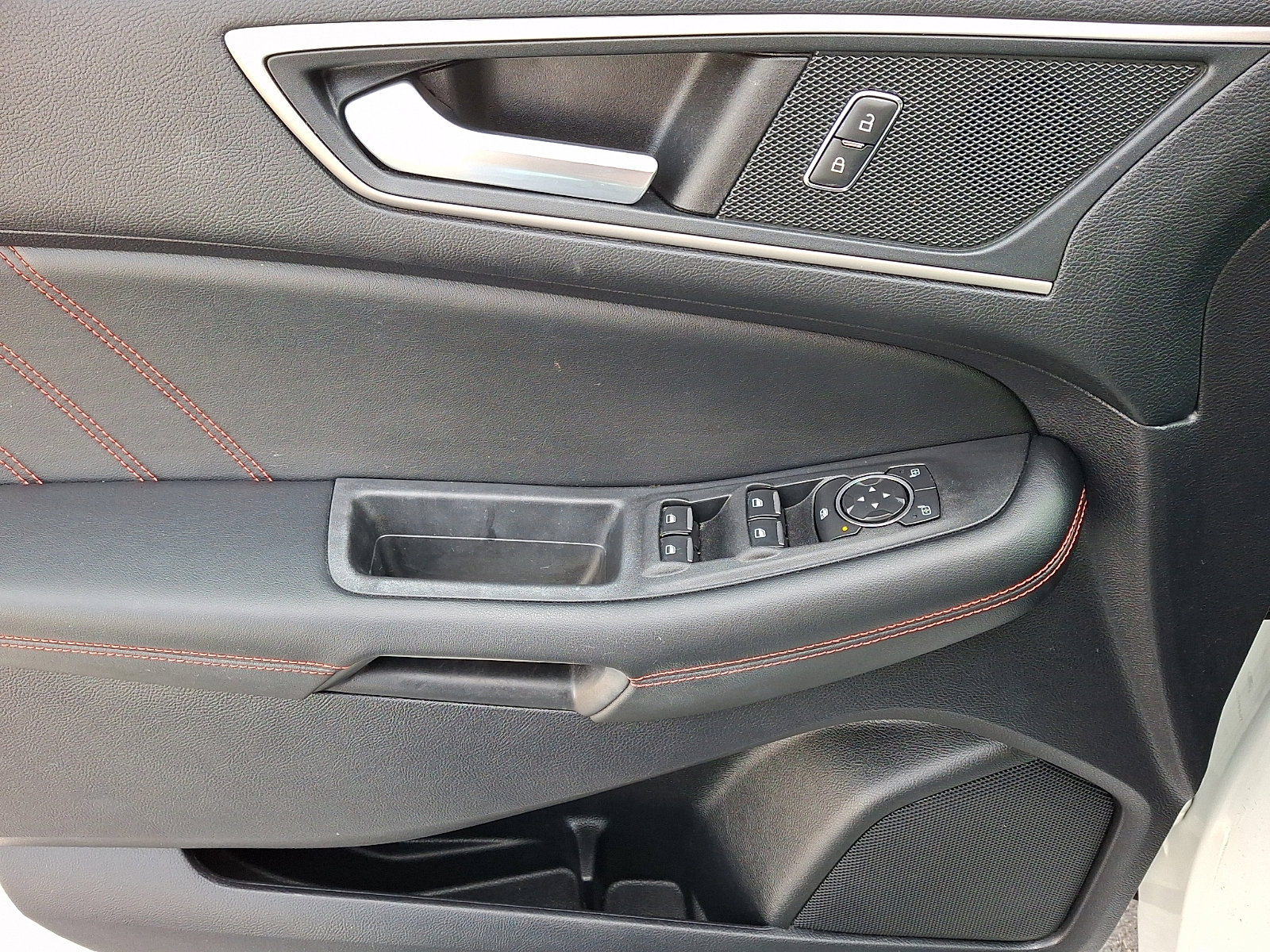 Certified 2022 Ford Edge ST-Line image 12