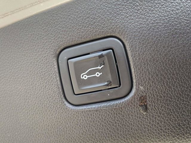 Used 2019 Chevrolet Blazer Premier w/ Sun and Wheels Package image 13