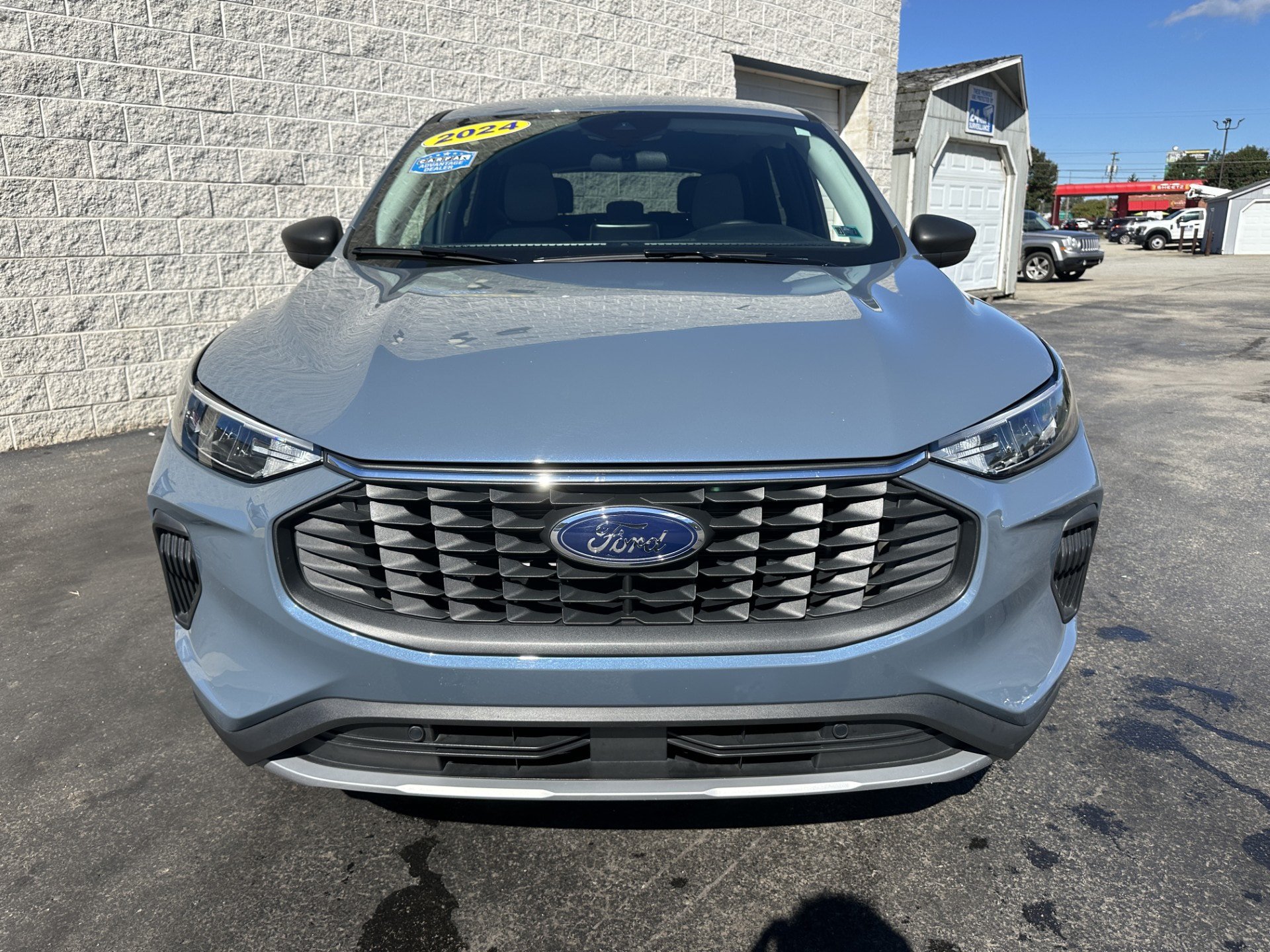 Certified 2024 Ford Escape Active AWD/4WD image 3