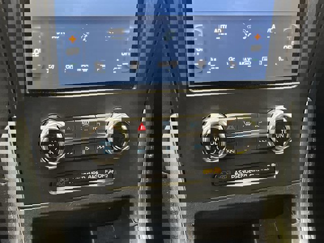 Certified 2024 Ford Edge Titanium image 28