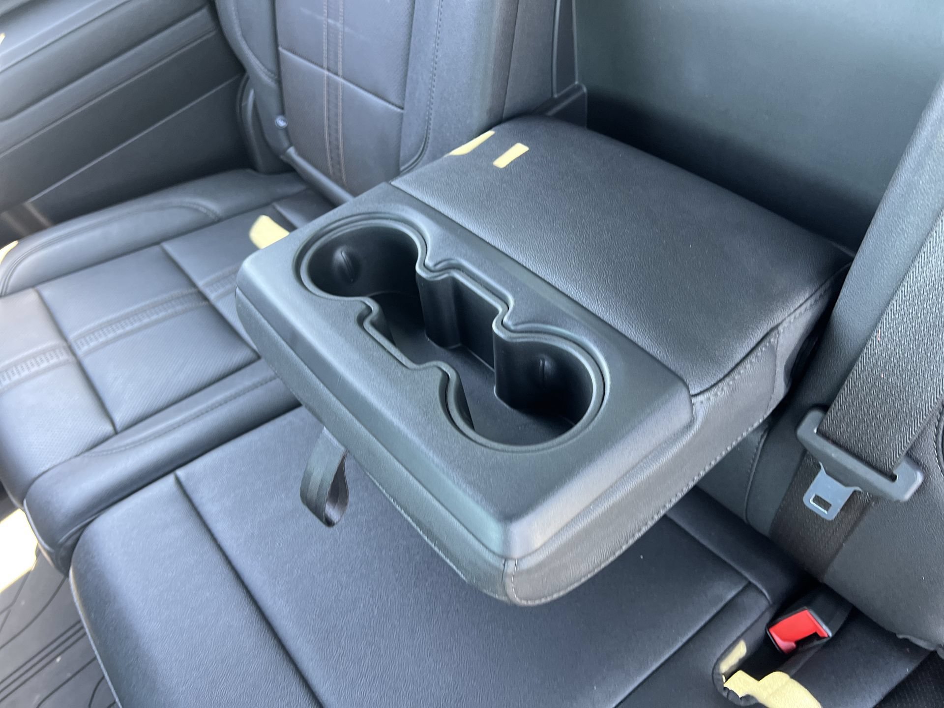 Used 2022 Chevrolet Silverado 1500 High Country w/ High Country Premium Package AWD/4WD image 20
