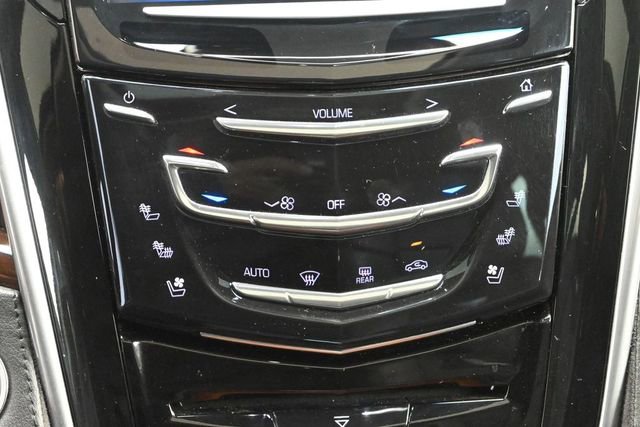 Used 2018 Cadillac Escalade Luxury AWD/4WD image 18