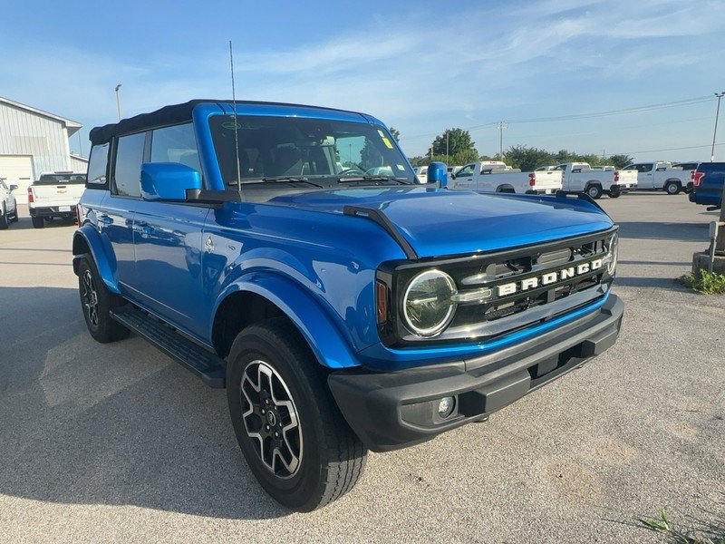 Certified 2023 Ford Bronco Outer Banks AWD/4WD image 2