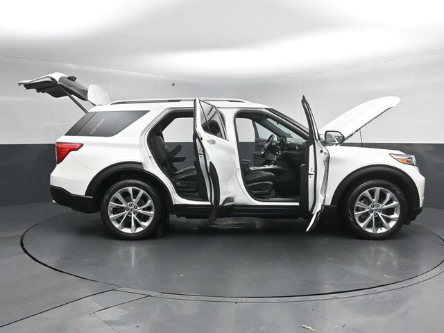 Certified 2023 Ford Explorer Platinum w/ Technology Package image 62