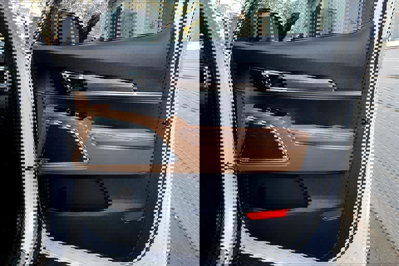 Used 2022 Kia Telluride SX w/ SX Prestige Package image 25