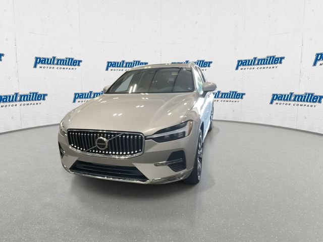 Used 2022 Volvo XC60 B5 Inscription AWD/4WD image 4