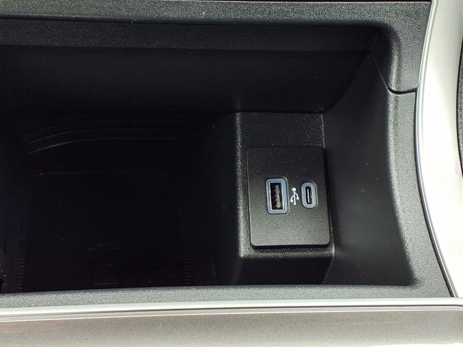 Certified 2024 Ford Edge SEL w/ Convenience Package image 13