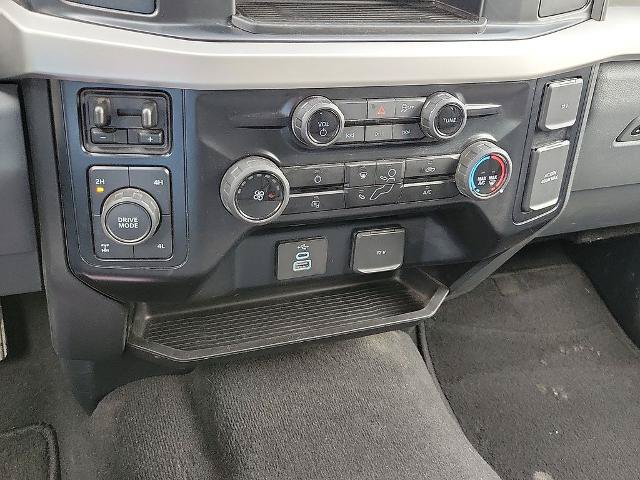 Certified 2025 Ford F250 XLT w/ FX4 Off-Road Package AWD/4WD image 17
