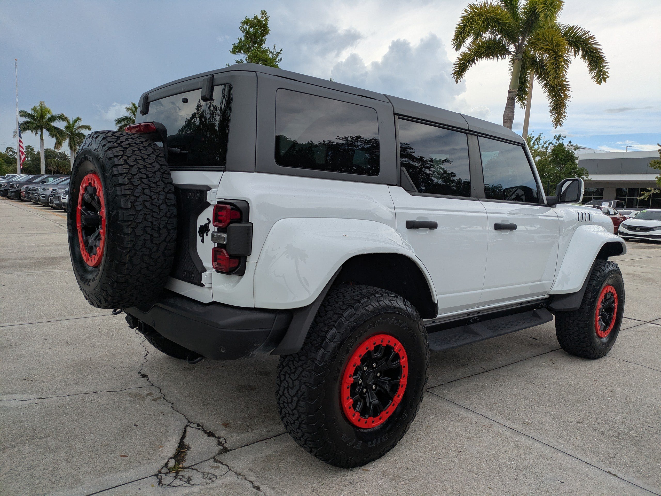 Certified 2024 Ford Bronco Raptor AWD/4WD image 4