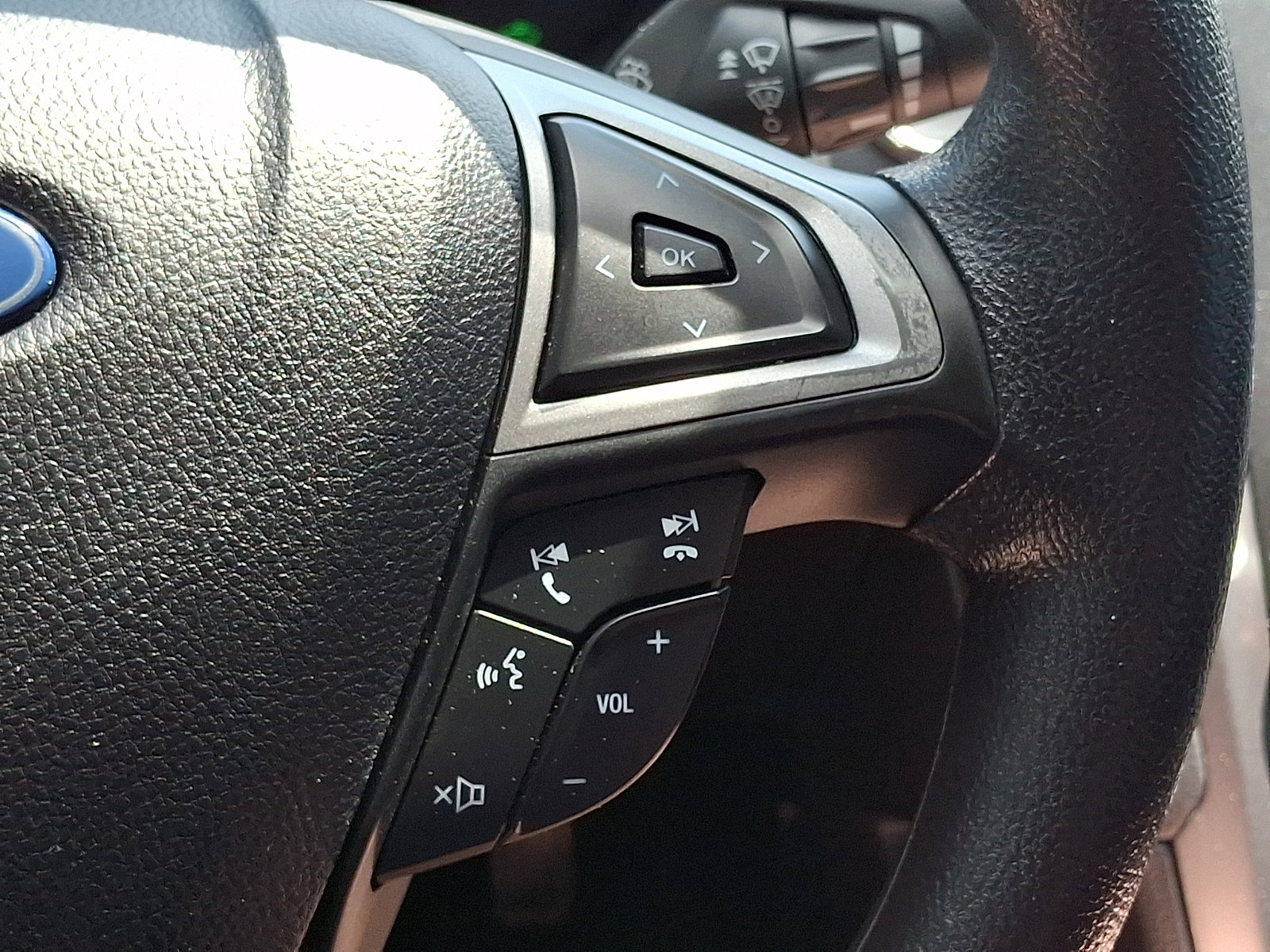 Certified 2020 Ford Fusion SE FWD image 25