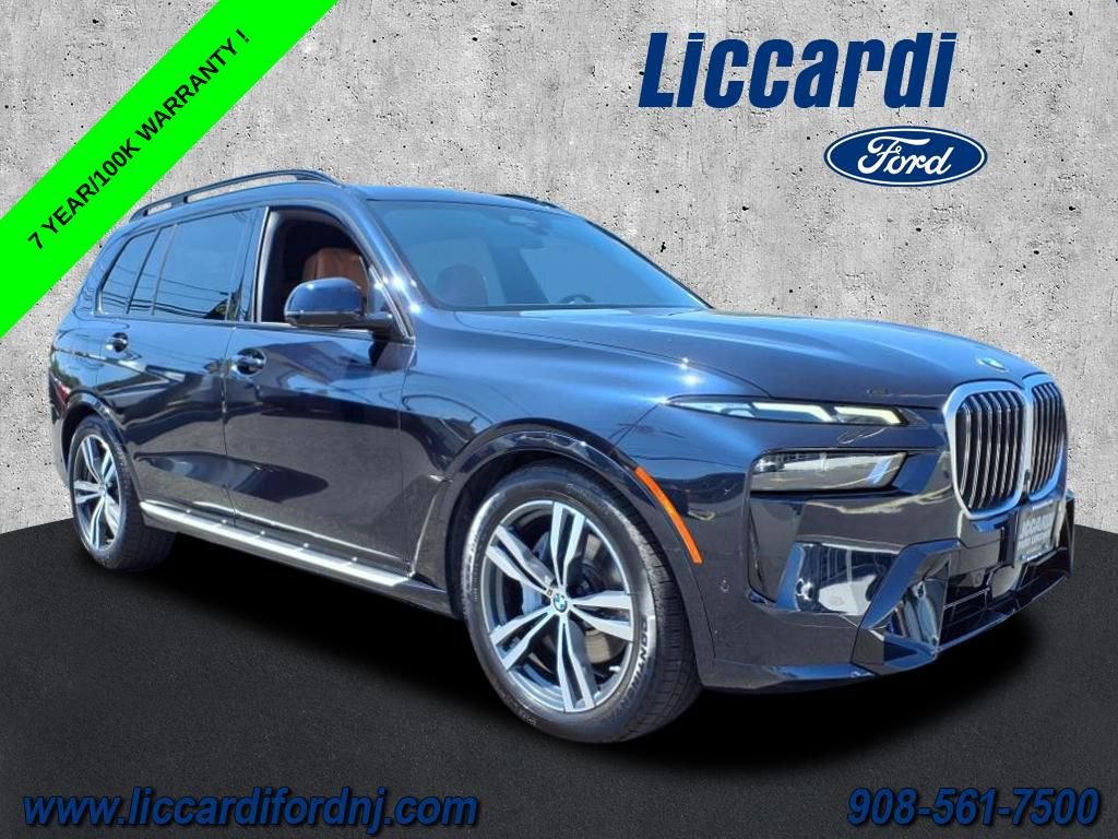 Used 2023 BMW X7 xDrive40i w/ M Sport Package AWD/4WD image 1