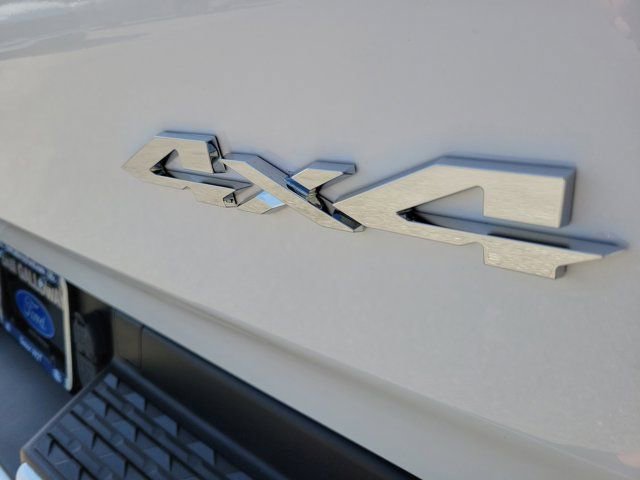 Used 2023 RAM 1500 Laramie AWD/4WD image 12
