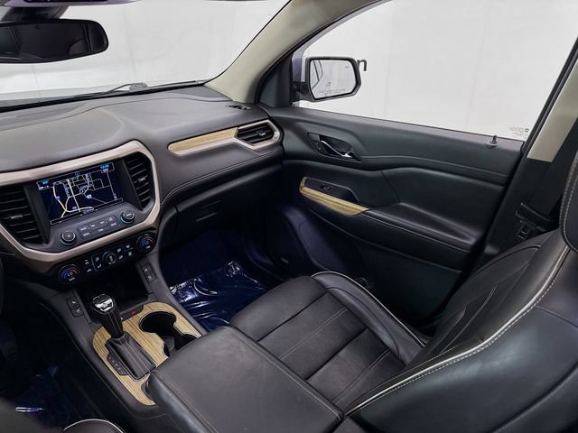 Used 2019 GMC Acadia Denali w/ Technology Package FWD image 25