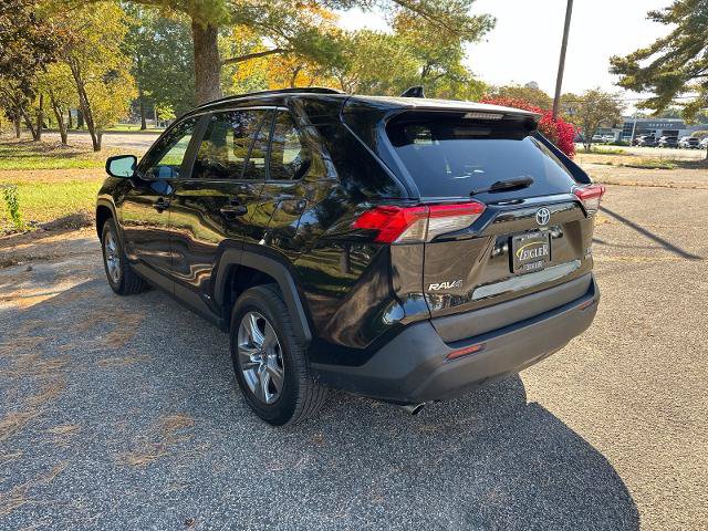 Used 2022 Toyota RAV4 LE AWD/4WD image 27