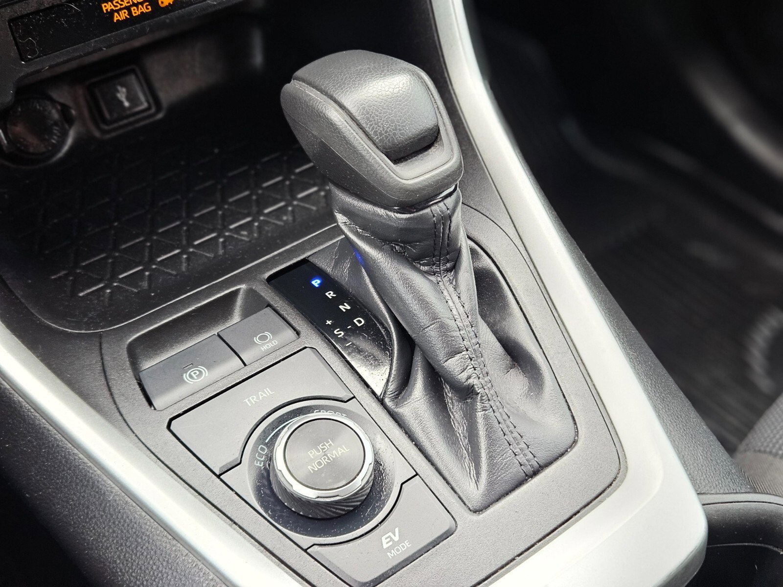 Used 2024 Jeep Compass Latitude w/ Convenience Group image 25