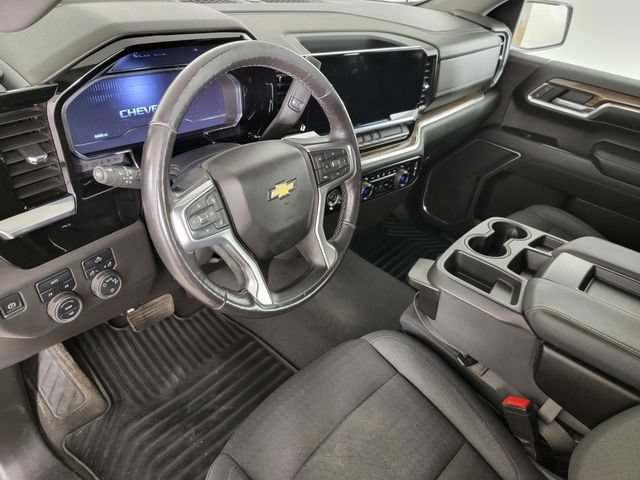 Used 2022 Chevrolet Silverado 1500 LT AWD/4WD image 12