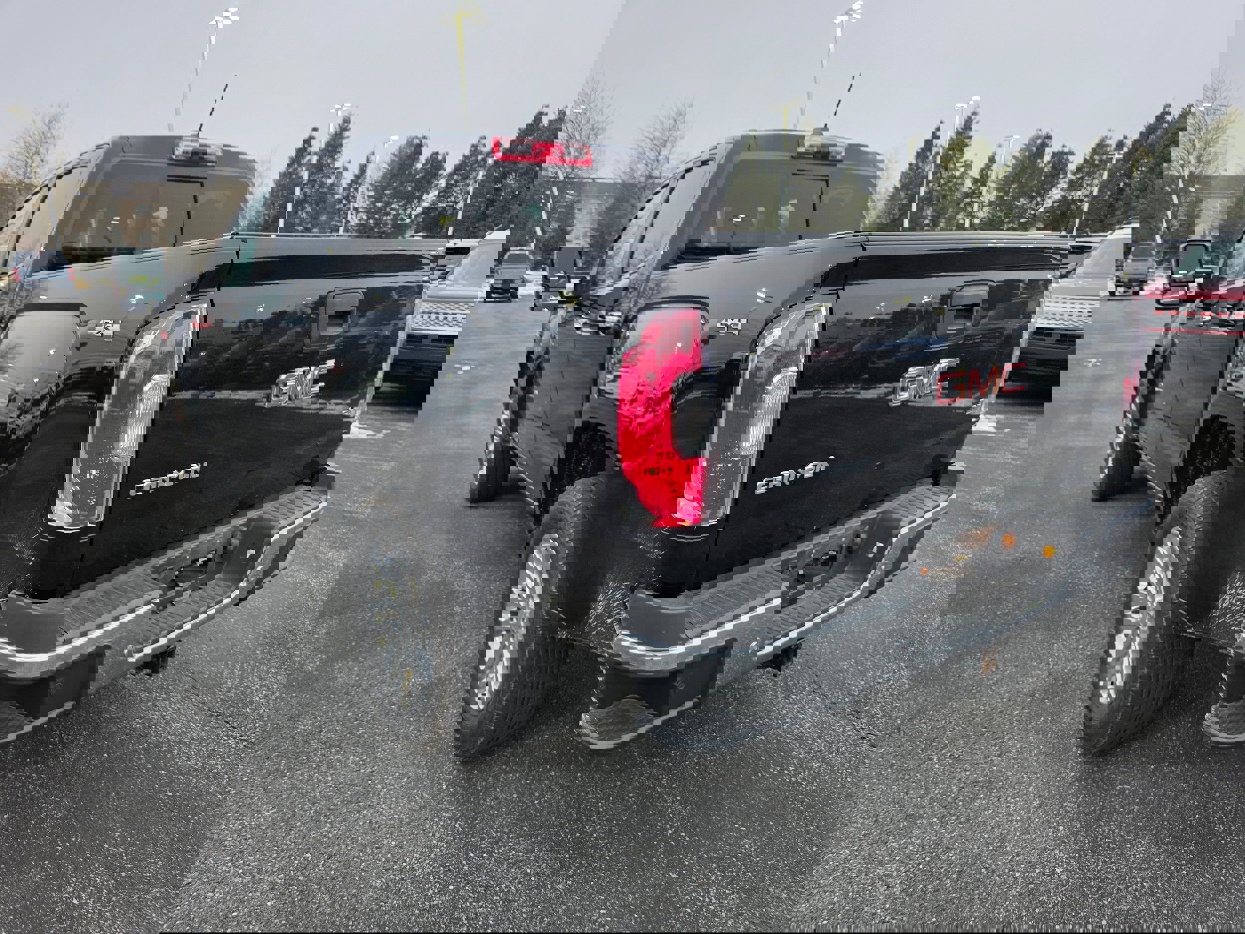 Used 2020 GMC Canyon SLT w/ Driver Alert Package image 3