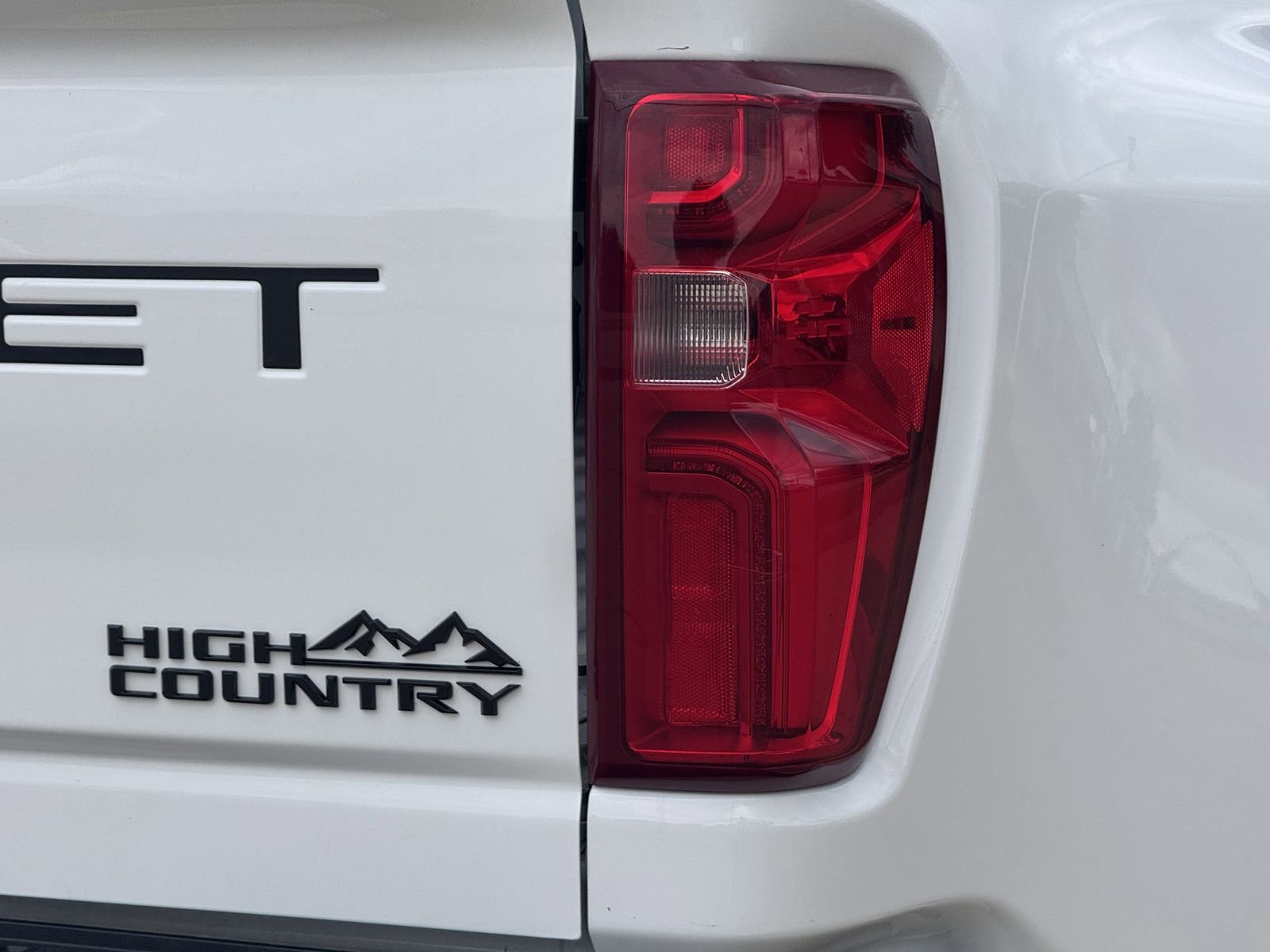 Used 2024 Chevrolet Silverado 3500 High Country w/ Technology Package image 13