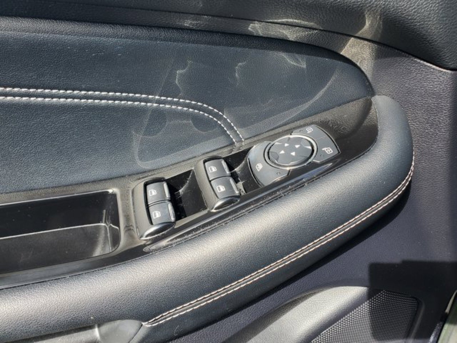 Certified 2019 Ford Edge Titanium image 14