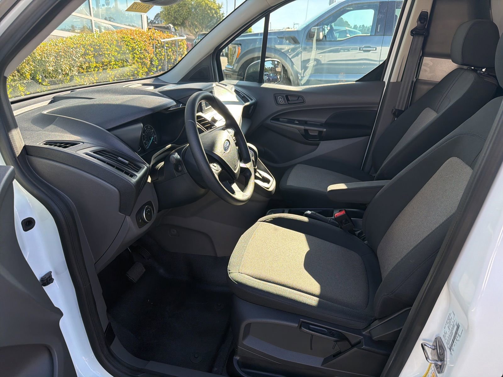 Certified 2022 Ford Transit Connect XL image 9
