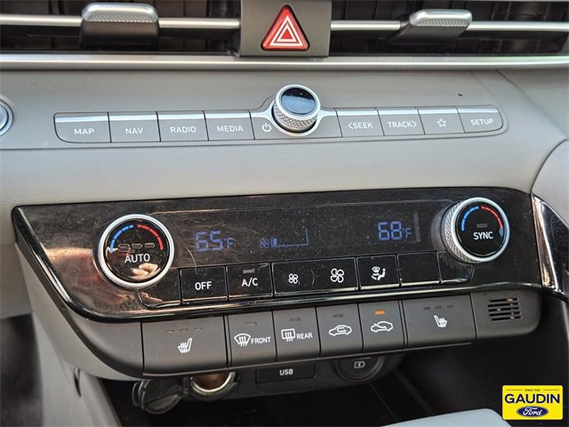 Used 2023 Hyundai Elantra SEL w/ Convenience Package image 23