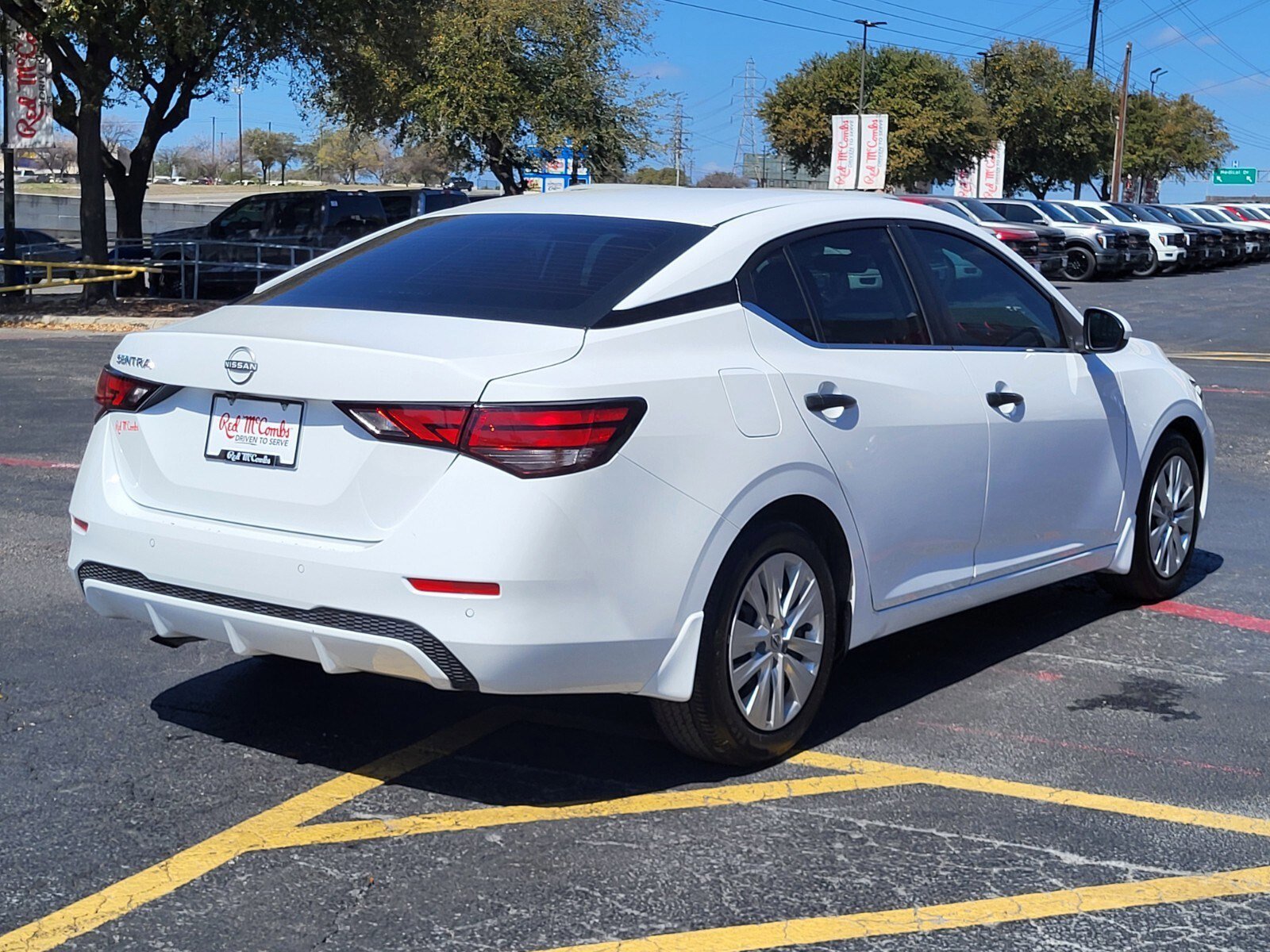 Used 2025 Nissan Sentra S image 3