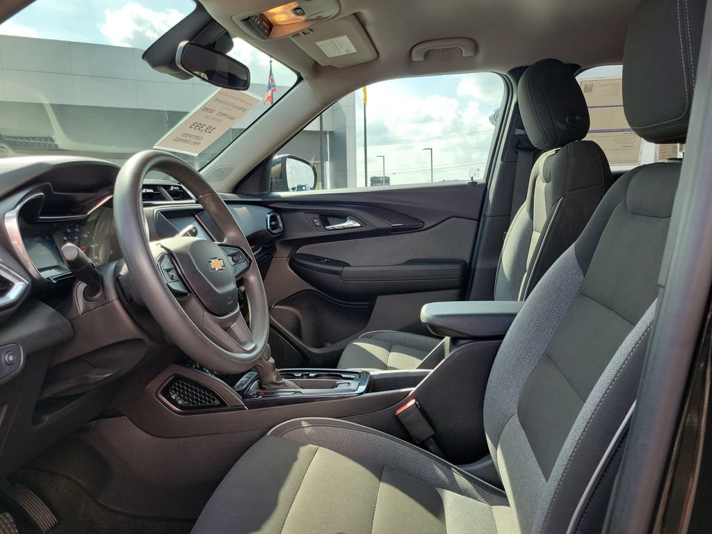 Used 2022 Chevrolet TrailBlazer LT AWD/4WD image 18