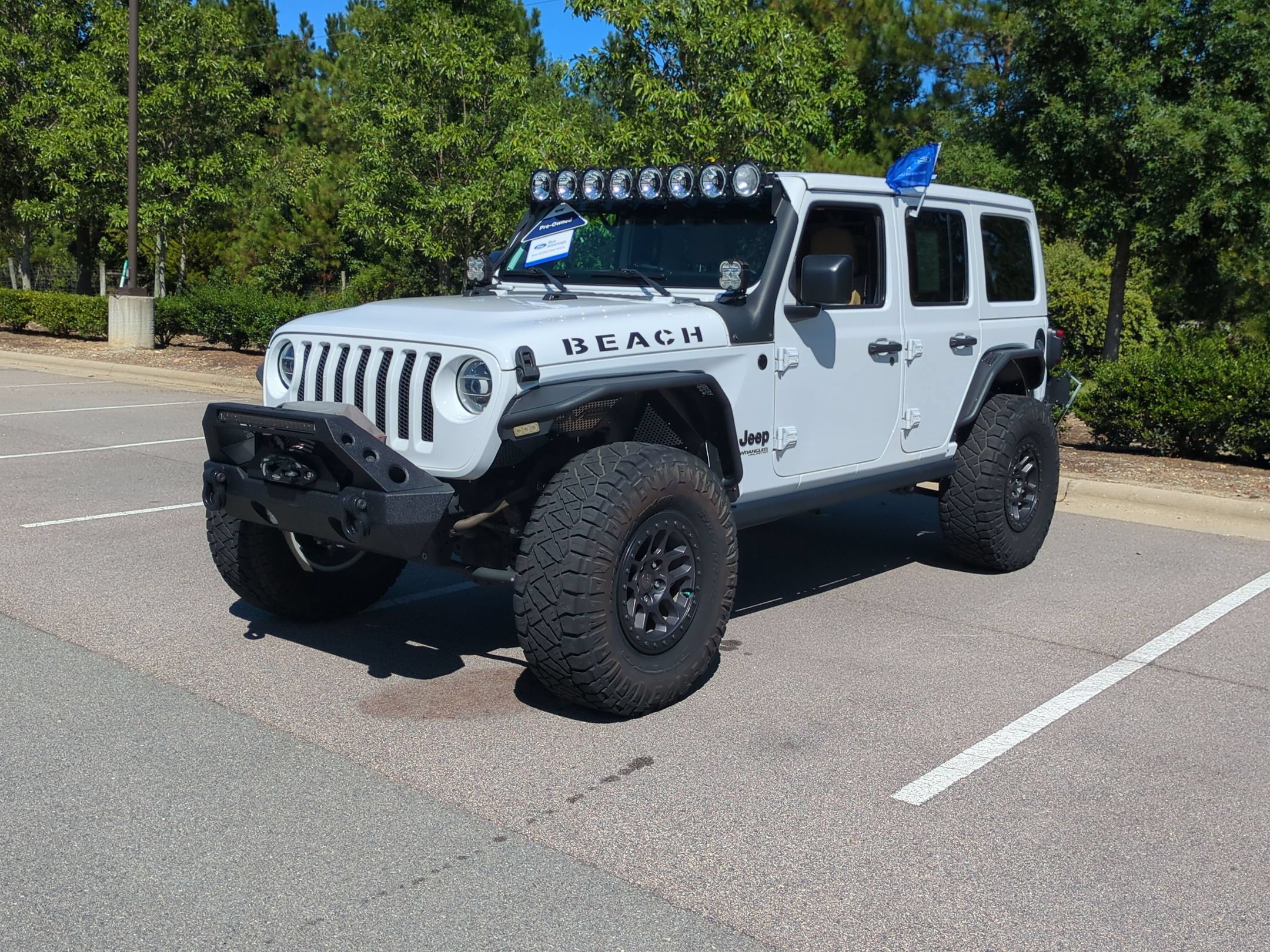 Used 2022 Jeep Wrangler Unlimited Sport w/ Xtreme Recon 35" Tire Package AWD/4WD image 8