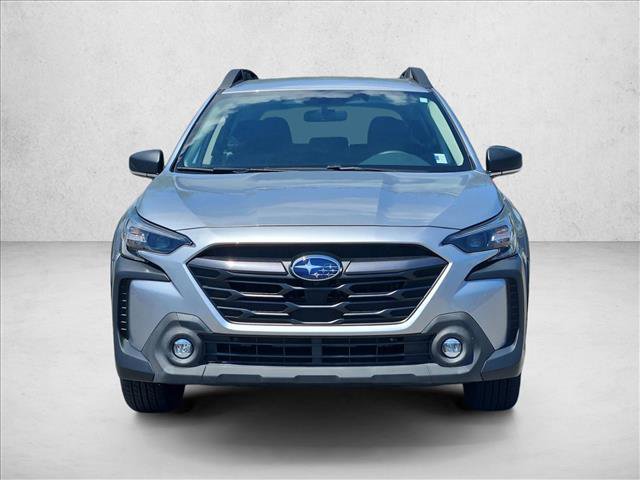 Used 2025 Subaru Outback AWD/4WD image 2
