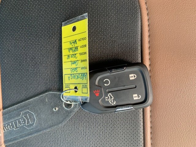 Used 2023 Chevrolet Silverado 2500 High Country w/ Z71 Off-Road Package image 30