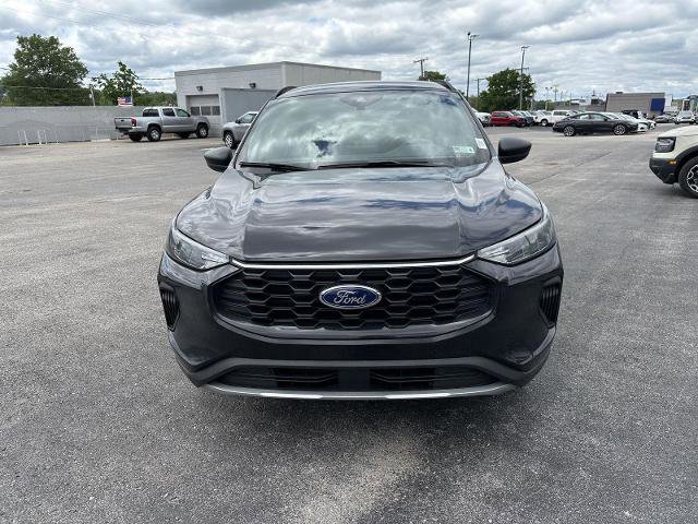Certified 2025 Ford Escape ST-Line AWD/4WD image 2