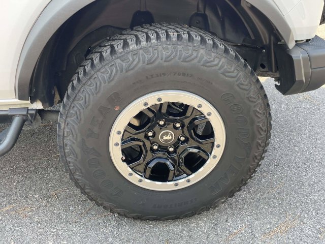 Certified 2024 Ford Bronco Badlands AWD/4WD image 3
