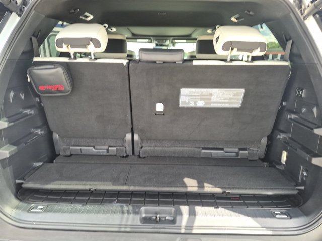 Used 2024 Toyota Sequoia Capstone AWD/4WD image 34