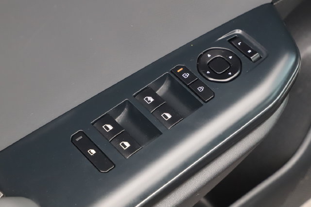 Used 2025 Kia K4 FWD image 17