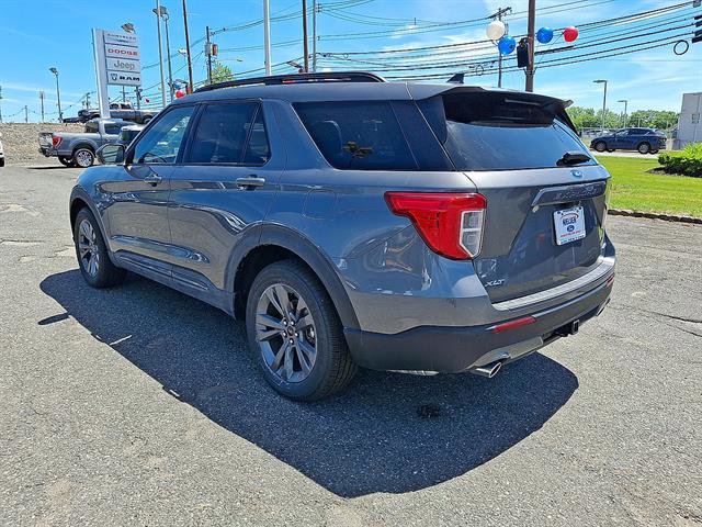Certified 2023 Ford Explorer XLT w/ Equipment Group 202A AWD/4WD image 28
