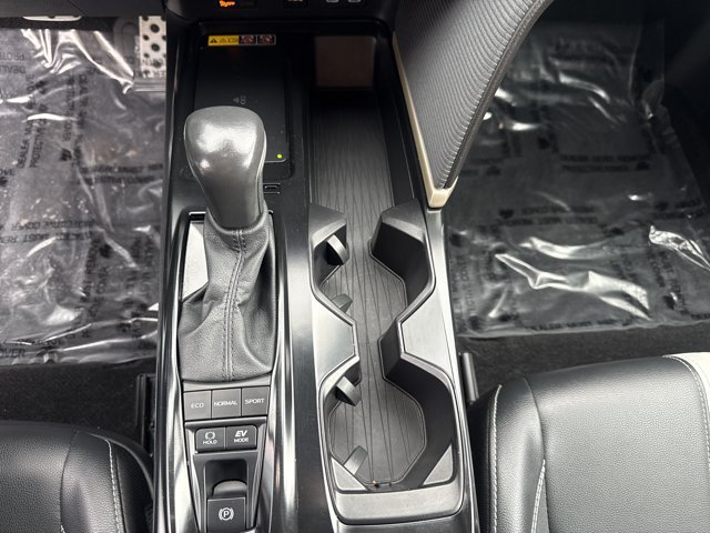 Used 2025 Toyota Camry SE FWD image 23